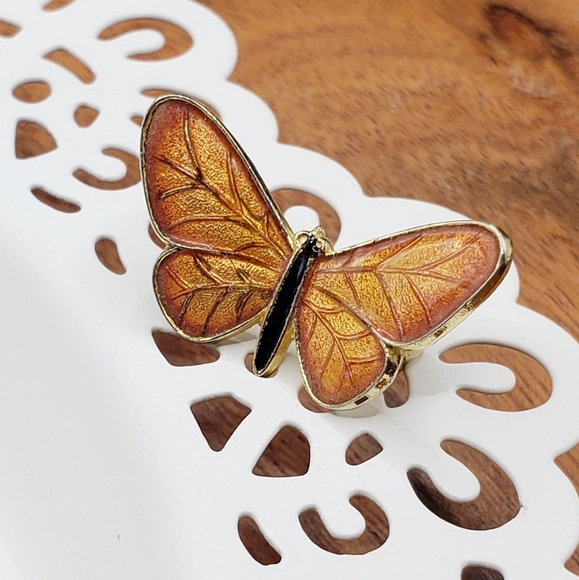 Beautiful Orange Butterfly Brooch - Picture 2 of 5